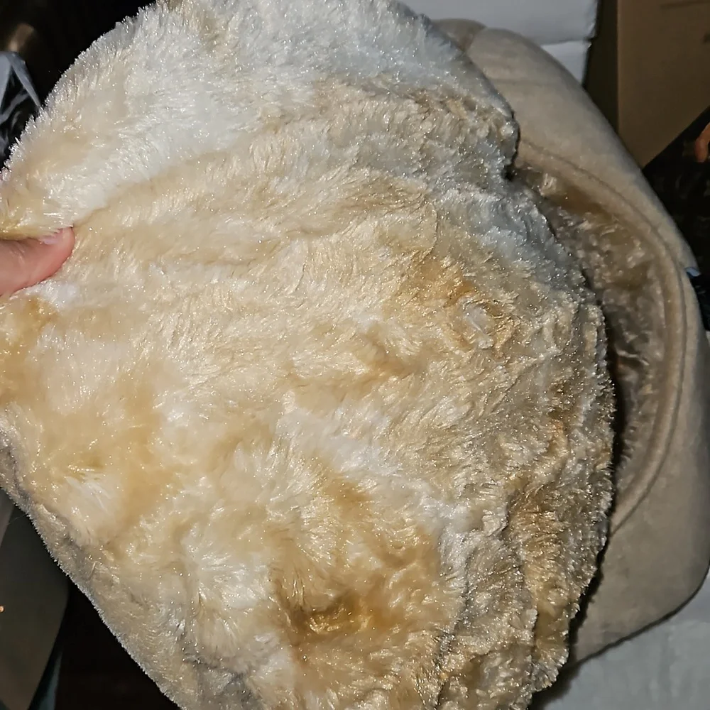 Precious Tails Dream Mink Hut- Cuddler Cat, Dog Fur Bed CAMEL